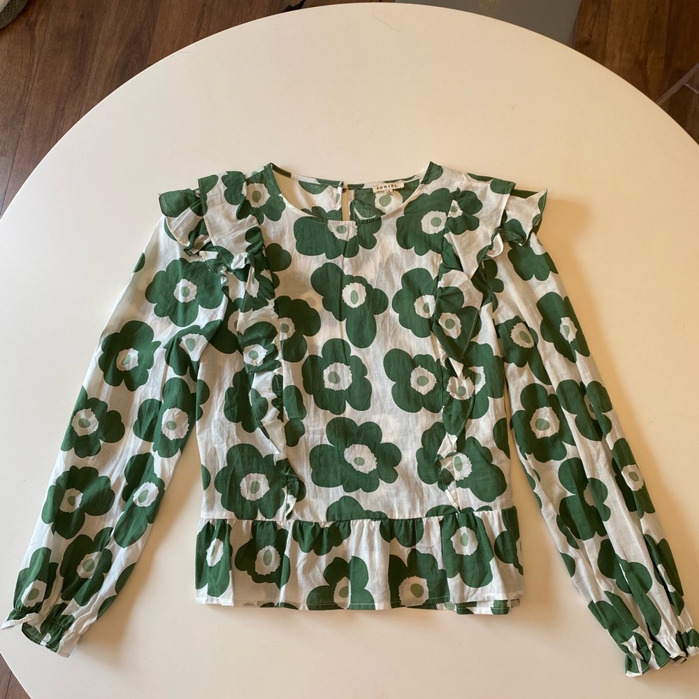 Darling cotton long sleeve shirt. Never worn perfect condition!
